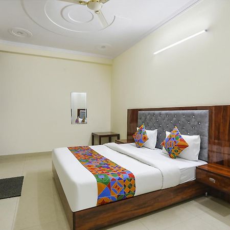 דלהי Fabexpress Asp Royal Residency Inn- Janakpuri מראה חיצוני תמונה