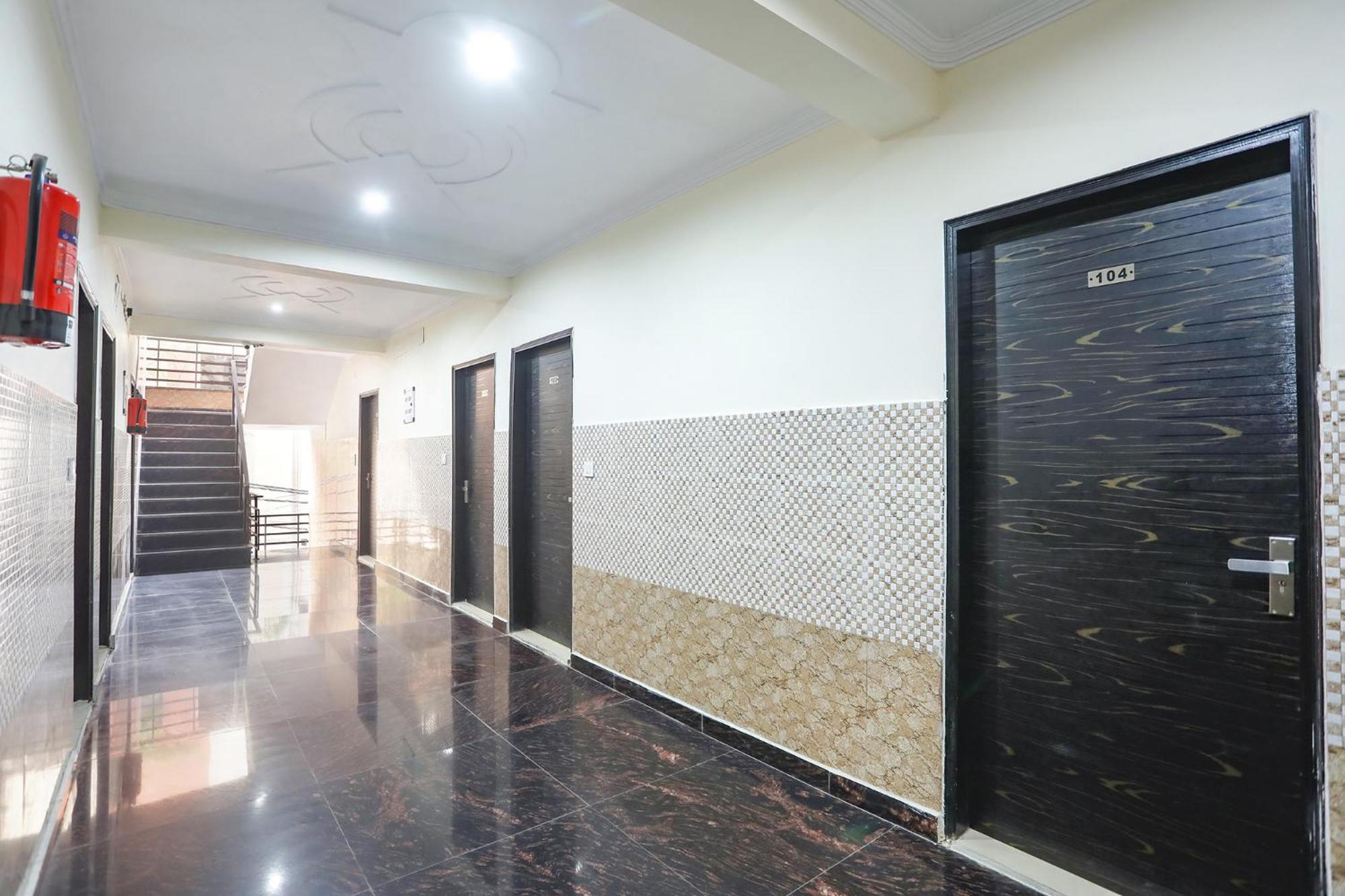 דלהי Fabexpress Asp Royal Residency Inn- Janakpuri מראה חיצוני תמונה