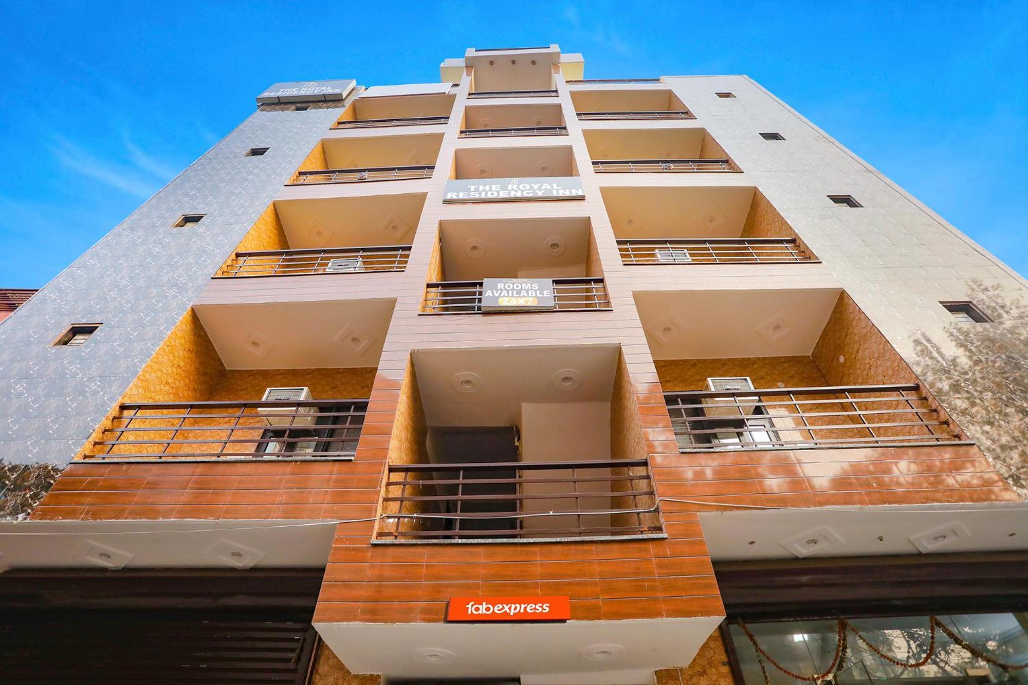דלהי Fabexpress Asp Royal Residency Inn- Janakpuri מראה חיצוני תמונה