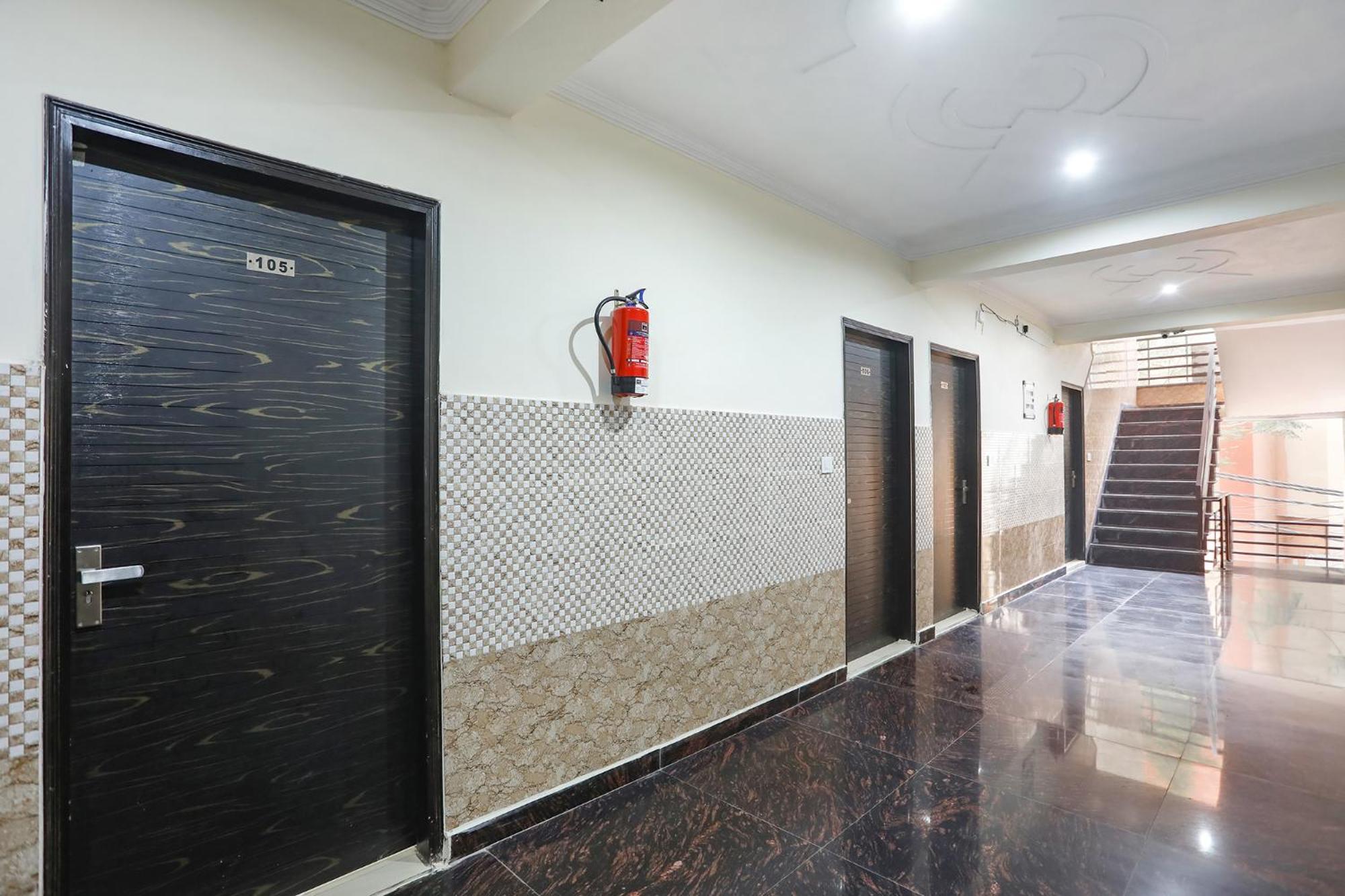 דלהי Fabexpress Asp Royal Residency Inn- Janakpuri מראה חיצוני תמונה